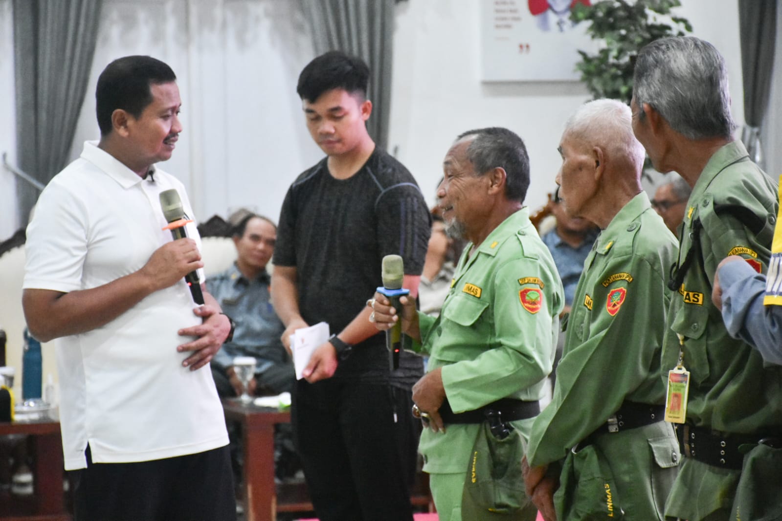 Penyaluran Insentif bagi Linmas atas Peran Aktif dalam Keamanan dan Ketertiban Desa