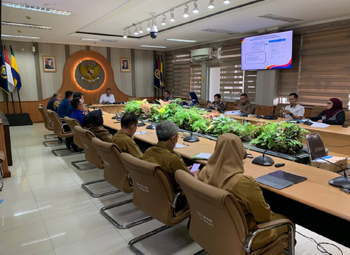 Komisi III Bedah Program Kerja Disdamkarmat dan DSDABM Kota Bandung